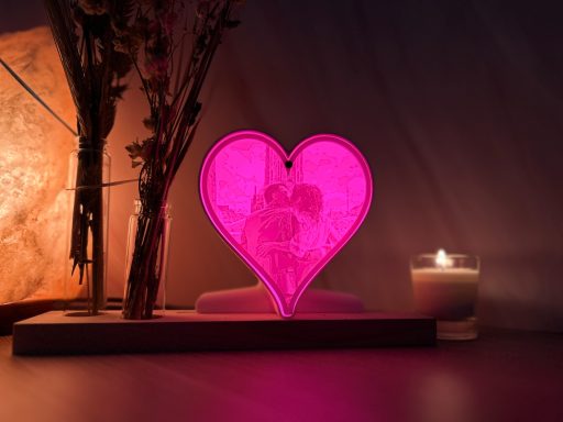 Luminez Hartjeslamp Wit met Voorbeeld Verloving Trouwen Vaste Kleur